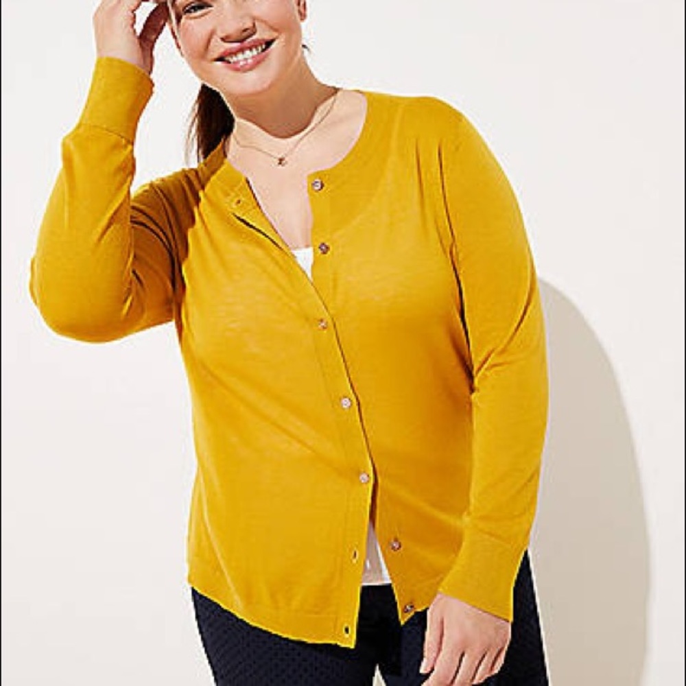 🔵Mustard colored long sleeve sweater